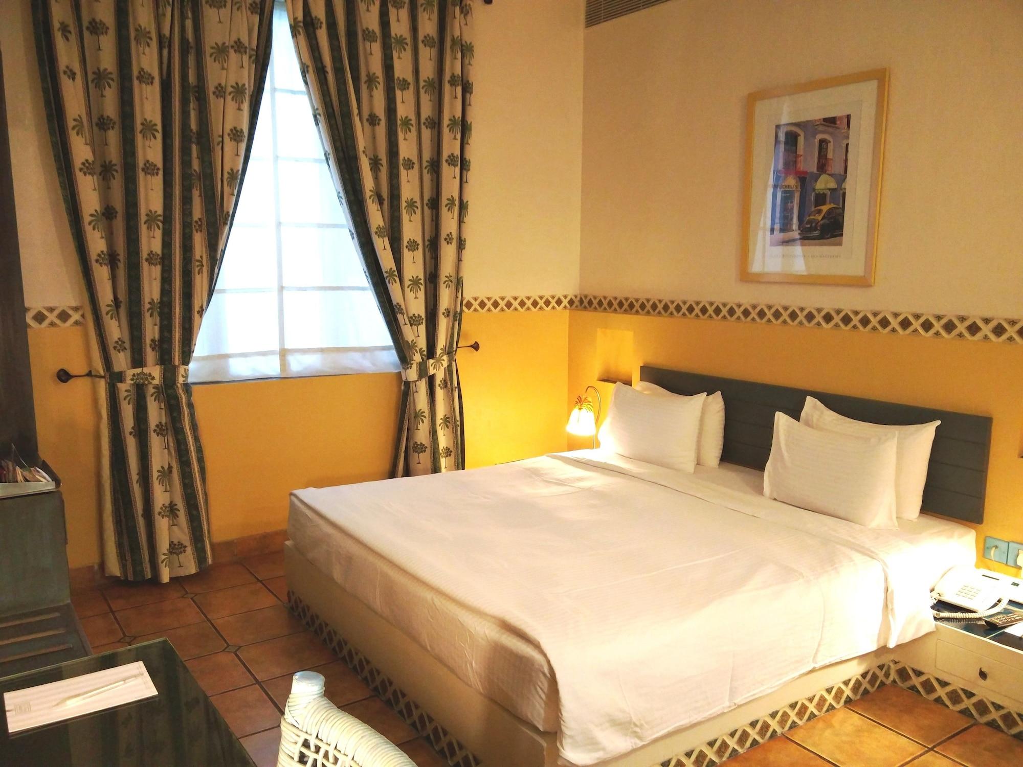 The Gordon House Hotel, Colaba Mumbai Exterior foto